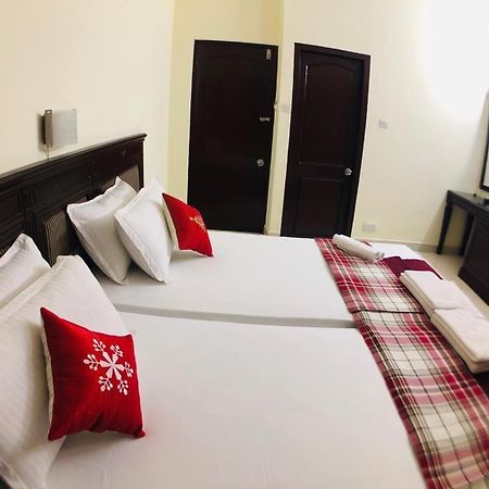 โฮเต็ล เอ็มเจเอ็ม พลาซา Hotel Kochi ภายนอก รูปภาพ
