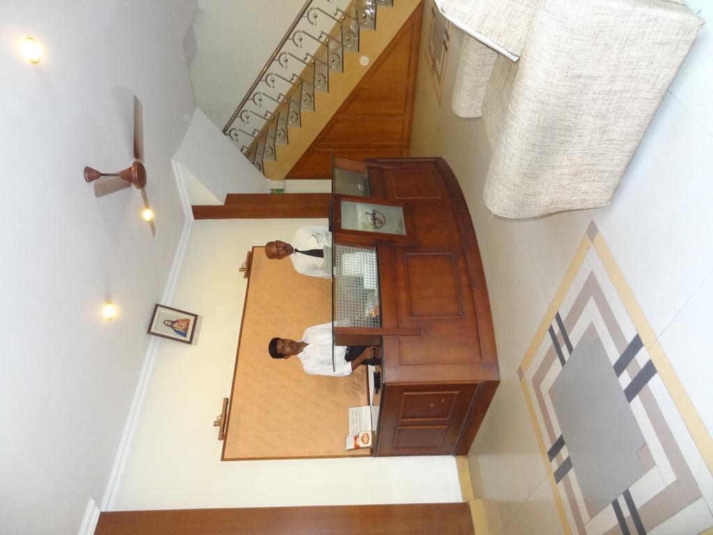 โฮเต็ล เอ็มเจเอ็ม พลาซา Hotel Kochi ภายนอก รูปภาพ