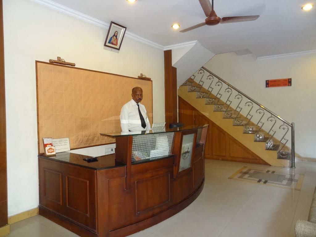 โฮเต็ล เอ็มเจเอ็ม พลาซา Hotel Kochi ภายนอก รูปภาพ