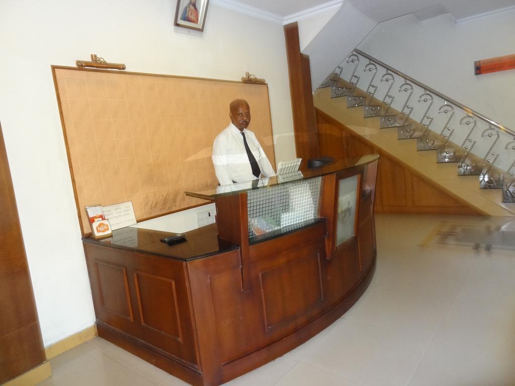 โฮเต็ล เอ็มเจเอ็ม พลาซา Hotel Kochi ภายนอก รูปภาพ
